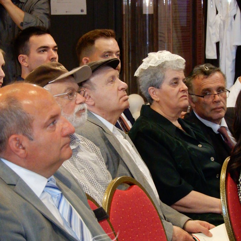 Átadták a felújított zsinagógát 07